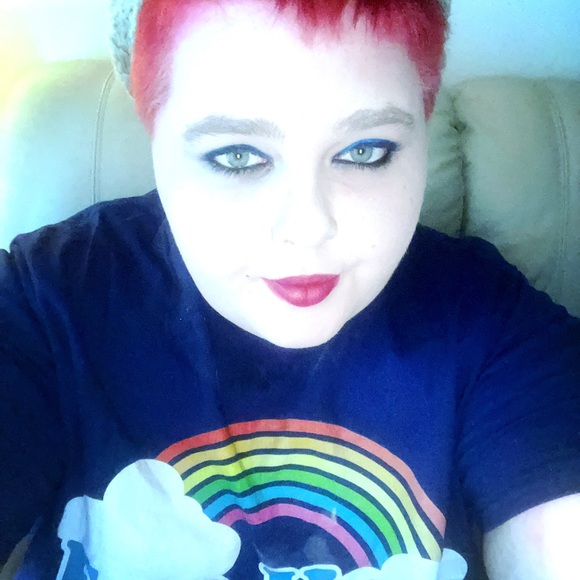 Meet your Posher, Hali - Picture 1 of 1